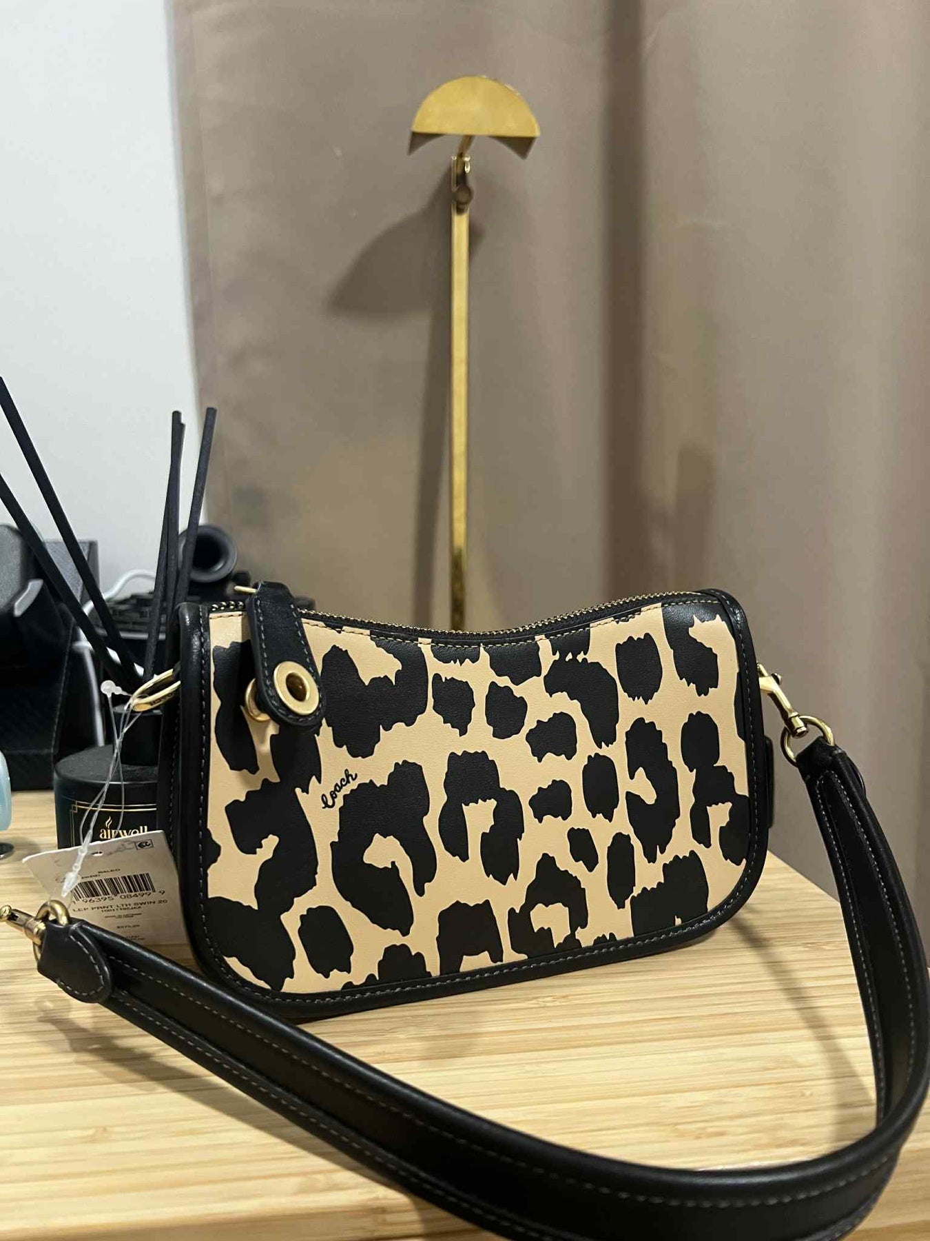 ORIG & IMPORTED COACH Retail Leopard Printed Mini Leather Bag Swinger 20 Black/Beige