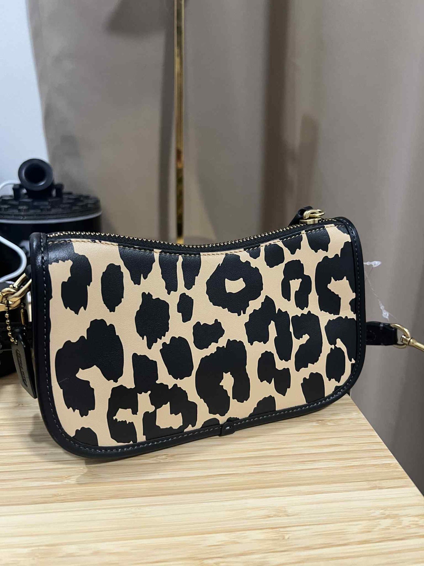 ORIG & IMPORTED COACH Retail Leopard Printed Mini Leather Bag Swinger 20 Black/Beige