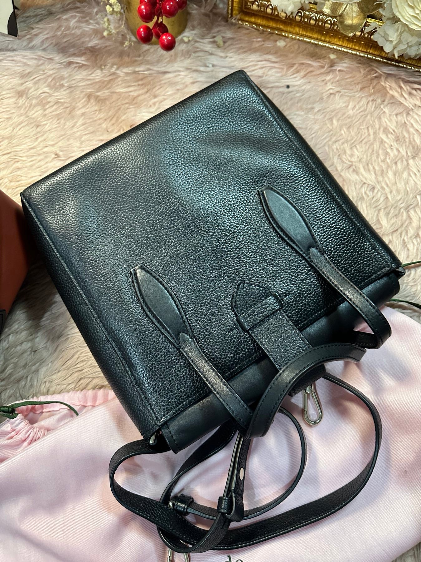 ORIG Preloved Kate Spade KS Retail Essential Medium North South Tote Black Bag