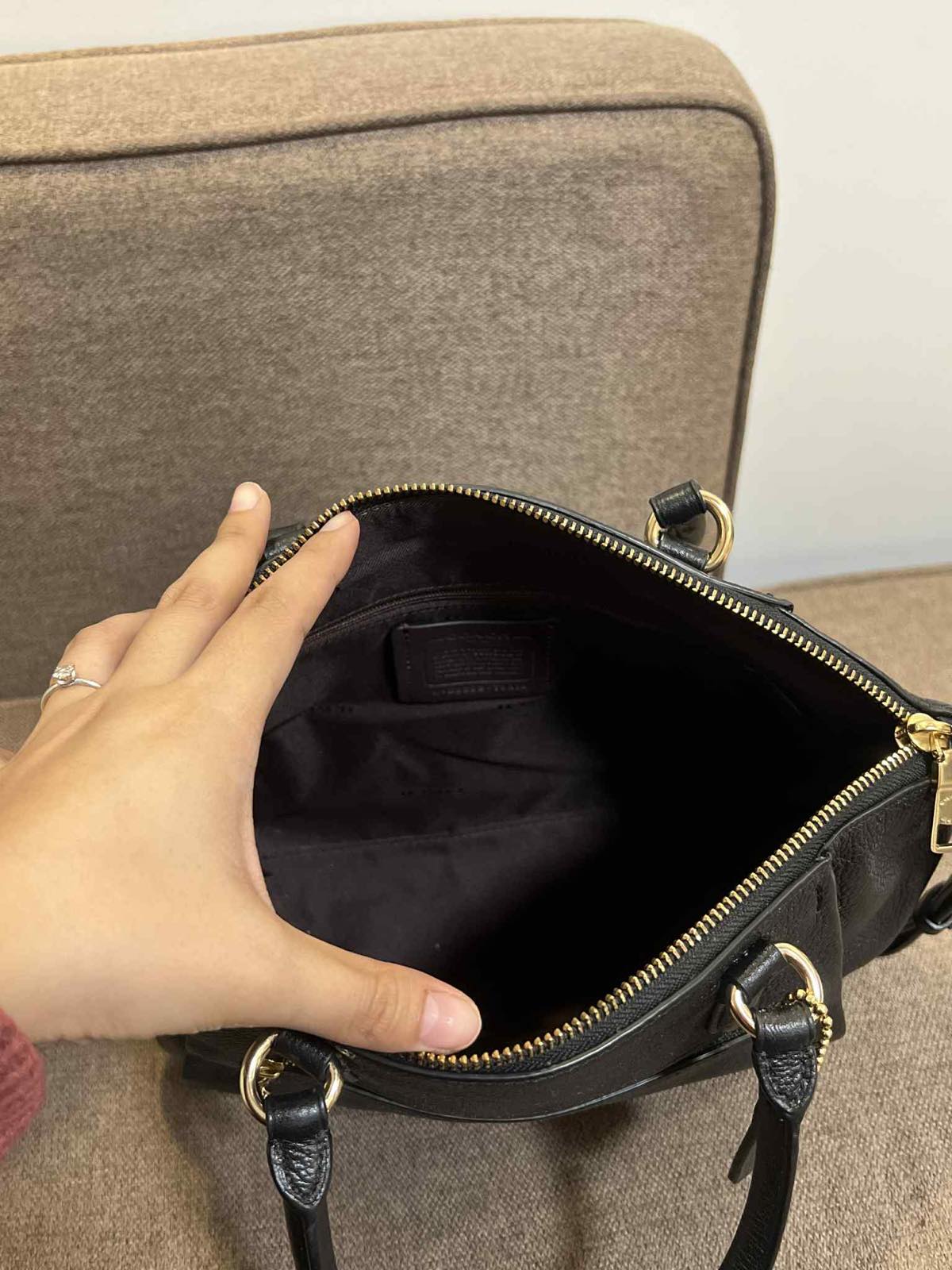 ORIG Preloved RARE Coach Elise Satchel Black Bag