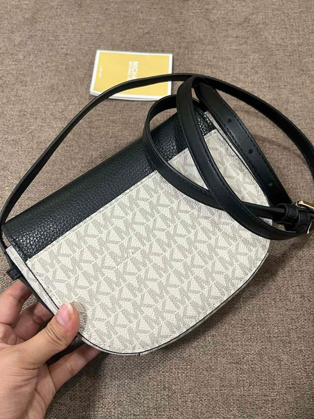 ORIG Preloved Michael Kors MK Reed Small Logo Flap Crossbody Bag Vanilla/Black