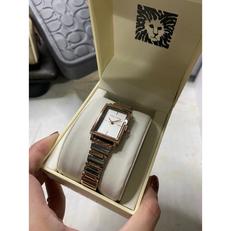 AUTHENTIC/ORIGINAL Anne Klein Women's Japanese Quartz Dress Watch Silver AK/3763SVRT