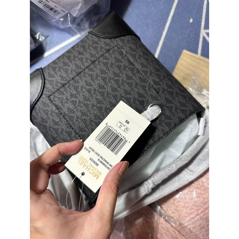 AUTHENTIC/ORIGINAL MICHAEL K0RS MK MERCER SMALL XS BUCKET BAG