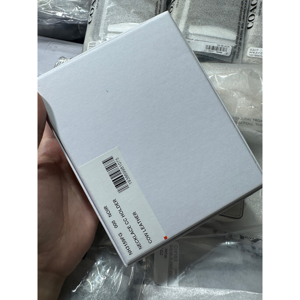 AUTHENTIC/ORIGINAL LACOSTE Men's Fitzgerald Leather Neck Strap Zippered Card Lanyard Wallet BLACK