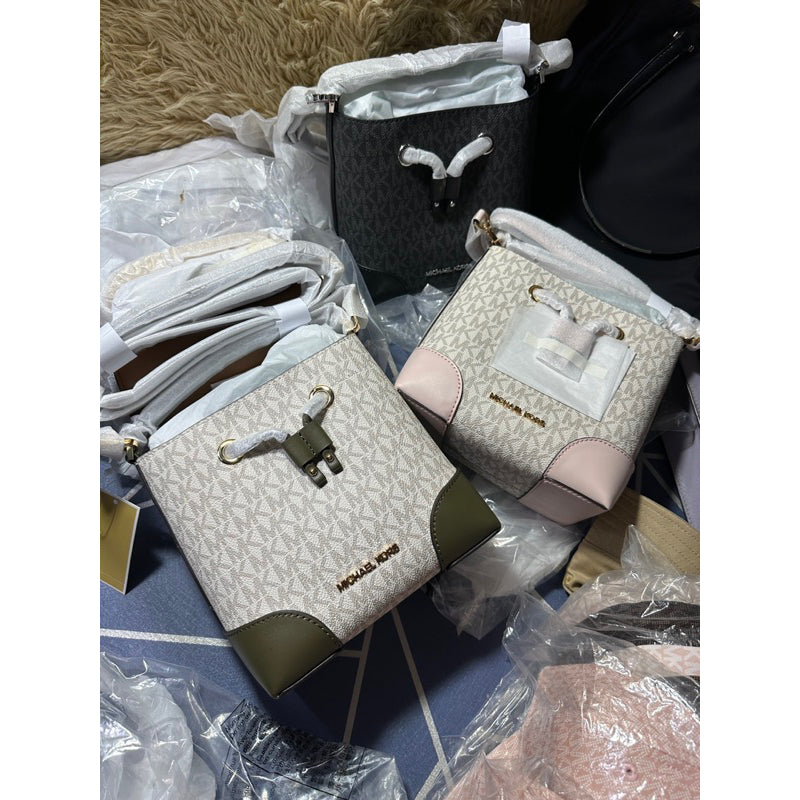 AUTHENTIC/ORIGINAL MICHAEL K0RS MK MERCER SMALL XS BUCKET BAG