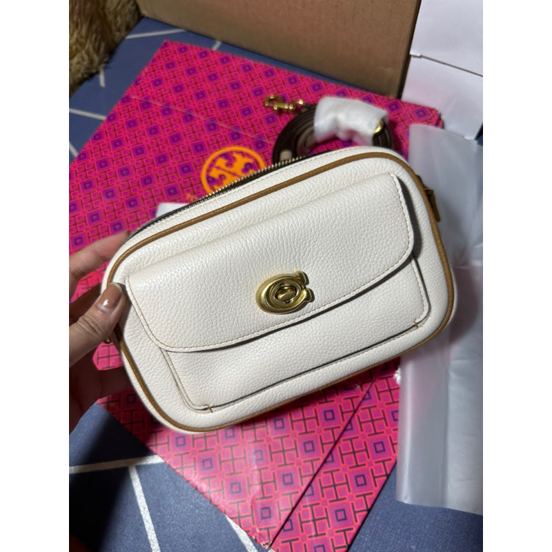 AUTHENTIC/ORIGINAL Coach Preloved Willow Camera Bag In Colorblock White