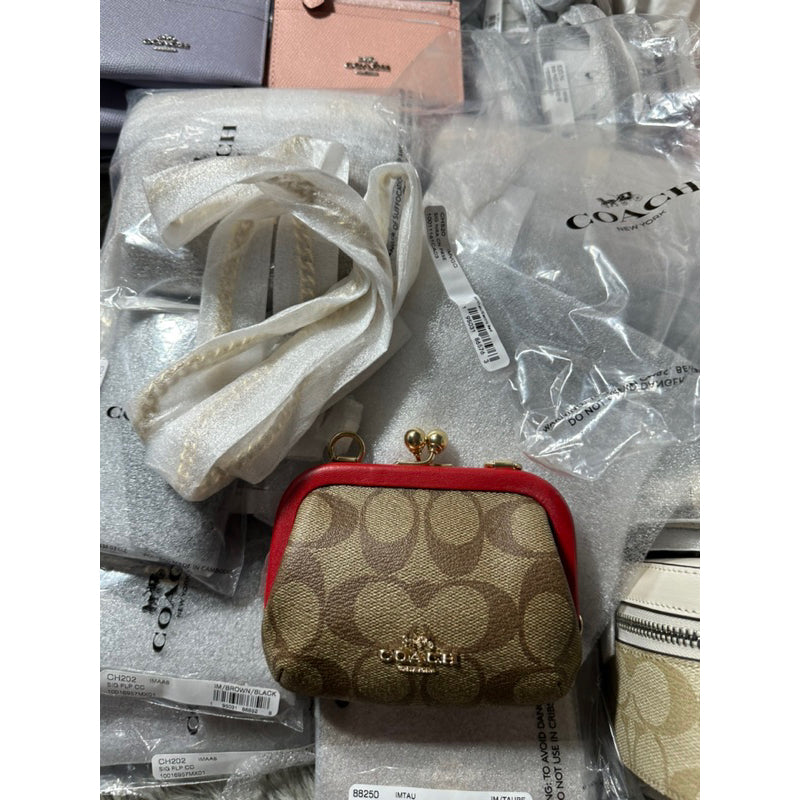 SALE! AUTHENTIC/ORIGINAL COACH Nora Kisslock Card Coin Purse Case Small Wallet Mini Bag Chain Strap