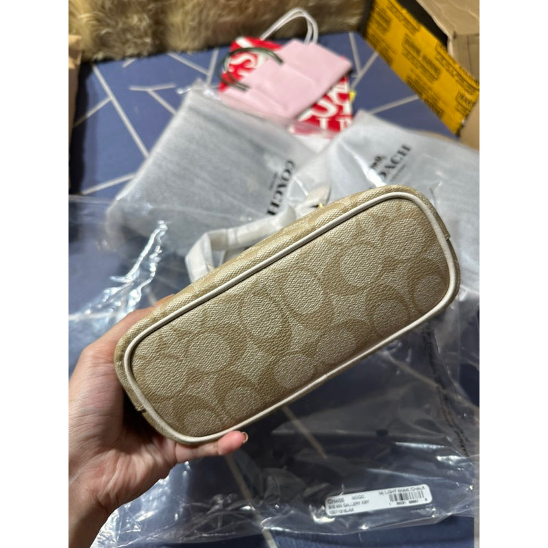 SALE! ❤️ AUTHENTIC/ORIGINAL COACH Mini Gallery Crossbody Bag In Signature Canvas White LIGHT KHAKI