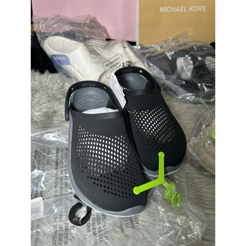 AUTHENTIC/ORIGINAL Crocs LiteRide™ 360 Clog in Black/Slate Grey