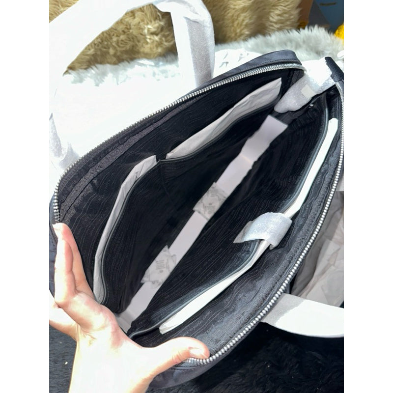 AUTHENTIC/ORIGINAL KateSpade KS Retail Sam Ksnyl Nylon Universal Laptop Nylon Bag Black