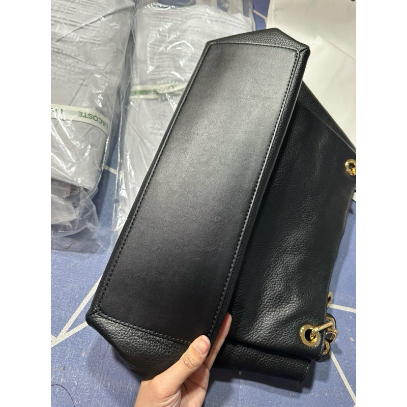 AUTHENTIC/ORIGINAL Michael K0rs MK Trisha Large Pebbled Leather Shoulder Bag Black