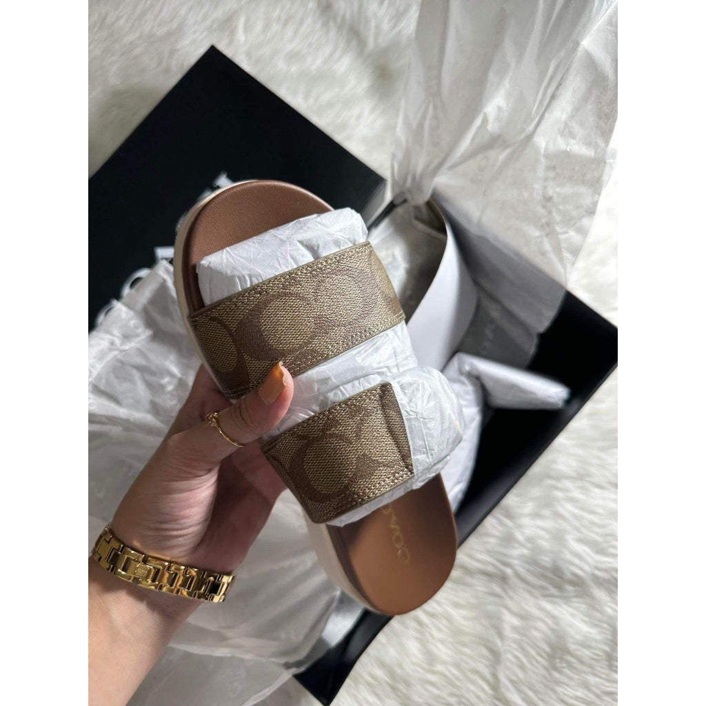 AUTHENTIC/ORIGINAL COACH Gwen Sandal Slides in KHAKI/SADDLE SIZE 6 ONLY