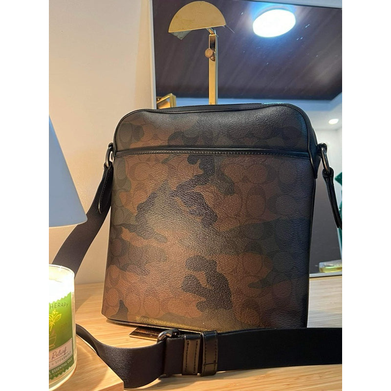 AUTHENTIC/ORIGINAL Coach Preloved Crossbody Men's Bag Camo Print