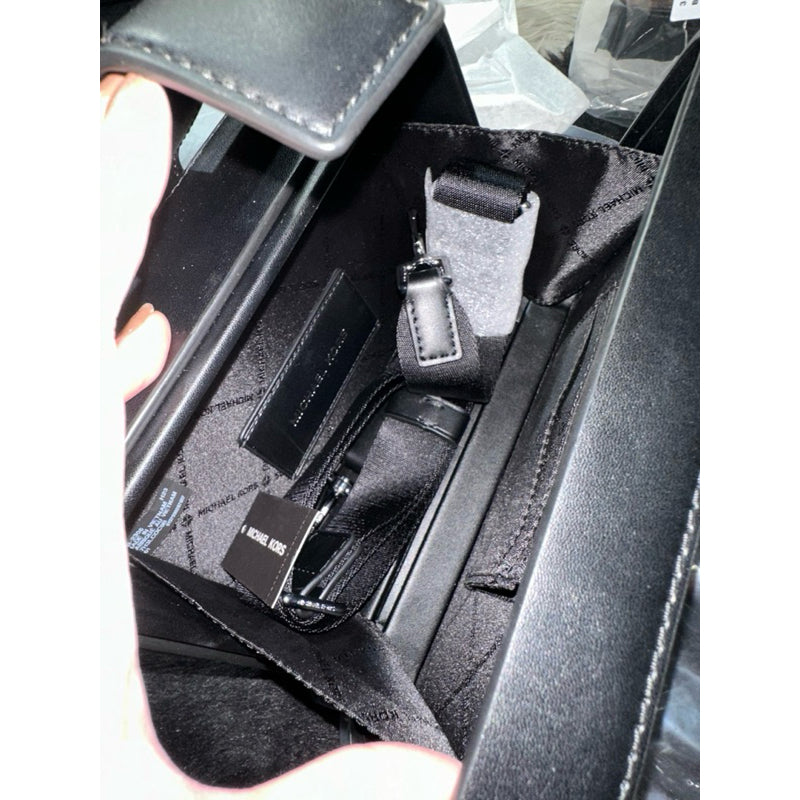 AUTHENTIC/ORIGINAL Michael K0rs MK Cooper Black Lunch Box Top Handle Crossbody Men's Bag