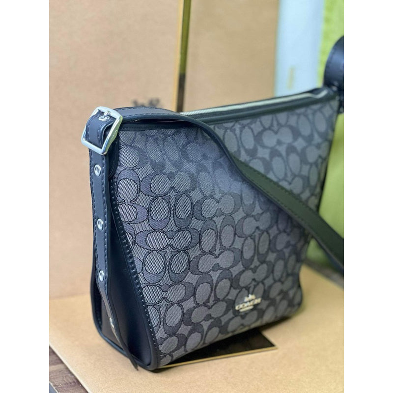 AUTHENTIC/ORIGINAL COACH Preloved Small Dufflette Bucket Bag MonoBlack