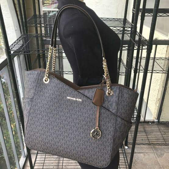 AUTHENTIC/ORIGINAL Michael K0rs MK Jet Set Large Logo Shoulder Bag Brown Chain strap