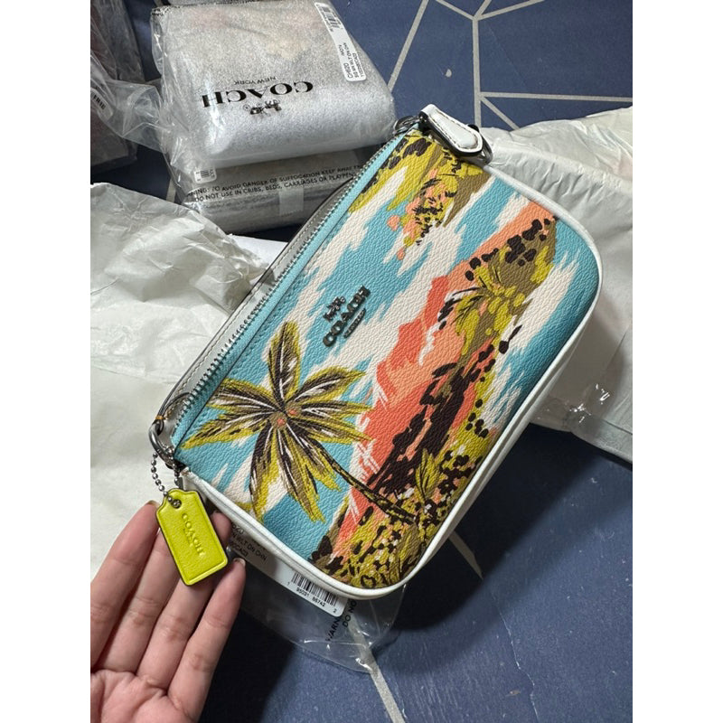 AUTHENTIC/ORIGINAL COACH Nolita 19 With Hawaiian Print KiliKili Bag Wristlet Purse