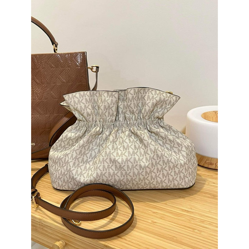 AUTHENTIC/ORIGINAL Michael K0rs MK Preloved Signature Large Ruched Clutch Crossbody Bag White