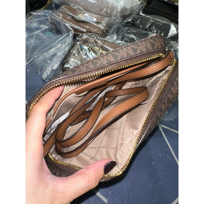 AUTHENTIC/ORIGINAL Michael K0rs MK Jet Set Large East West Chain Crossbody Bag MonoBrown