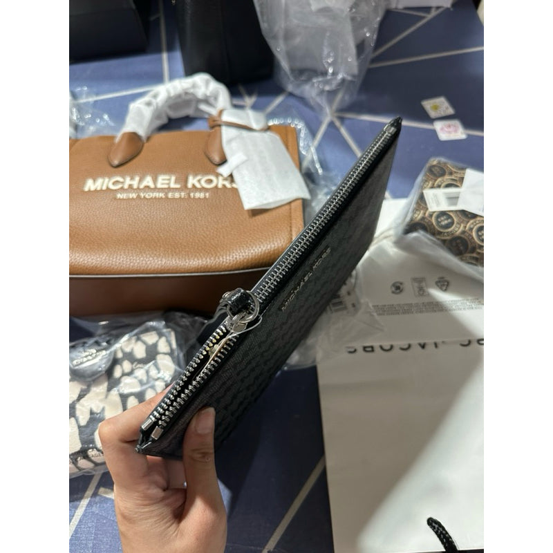 AUTHENTIC/ORIGINAL Michael K0rs MK Large Zip Clutch Wristlet Wallet Black