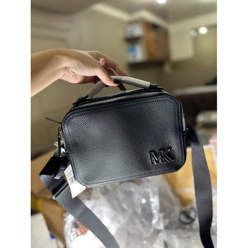 AUTHENTIC/ORIGINAL Michael K0rs MK Cooper East West Top Handle Crossbody Men's Bag Black