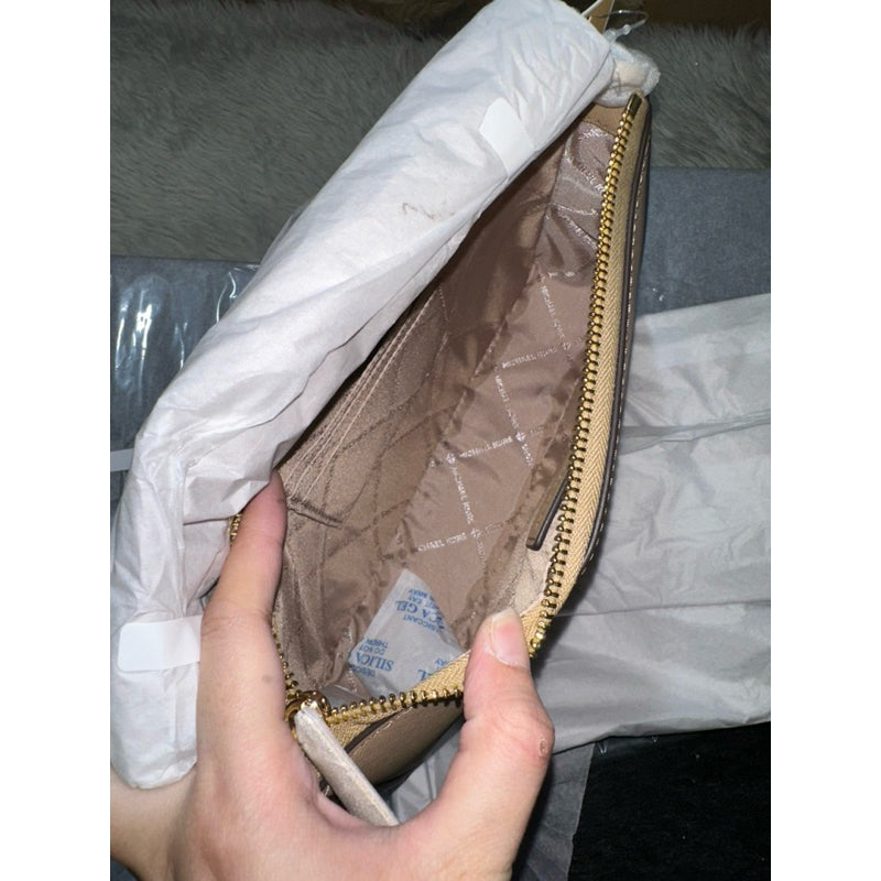 AUTHENTIC/ORIGINAL Michael K0rs MK Jet Set Medium Saffiano Leather Crossbody Bag in Beige Brown
