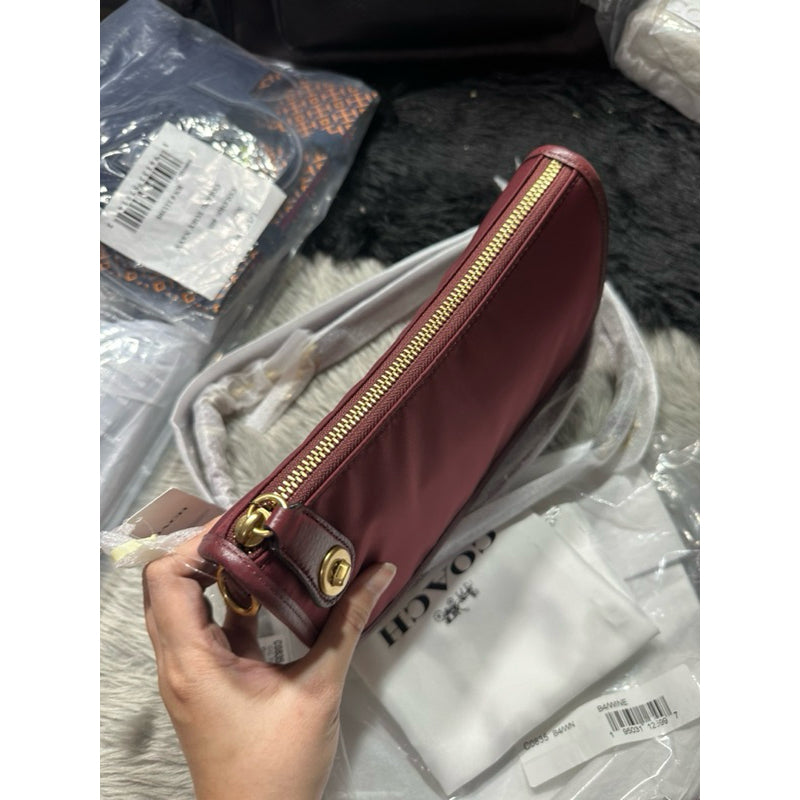 AUTHENTIC/ORIGINAL COACH Swinger Nylon Bag In Red Maroon Shoulder two way