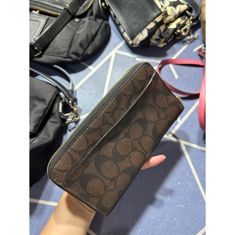 AUTHENTIC/ORIGINAL Preloved Coach Long Zip Around Wallet In Signature Canvas Dark Brown