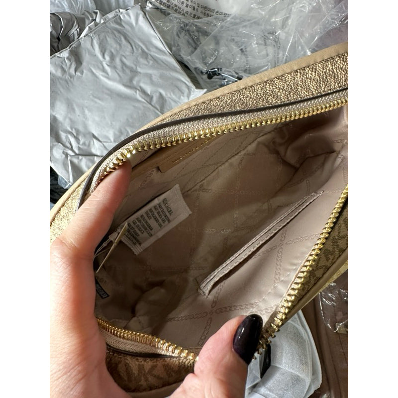AUTHENTIC/ORIGINAL Michael K0rs MK Bradshaw Medium Logo Camera Bag Tricolor