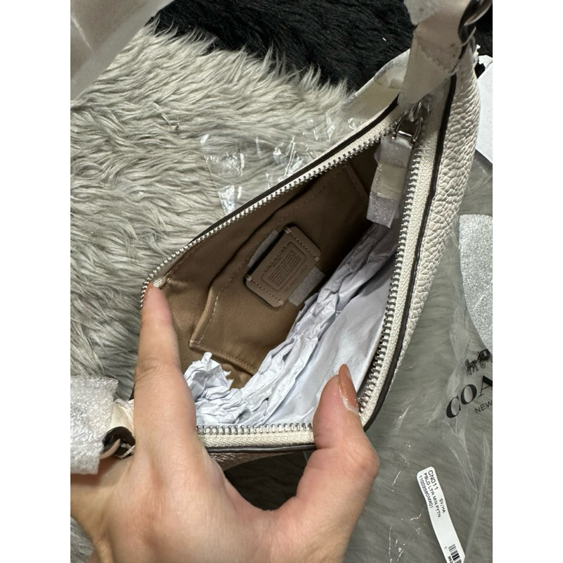 AUTHENTIC/ORIGINAL COACH Mini Payton Small Hobo Shoulder Bag White