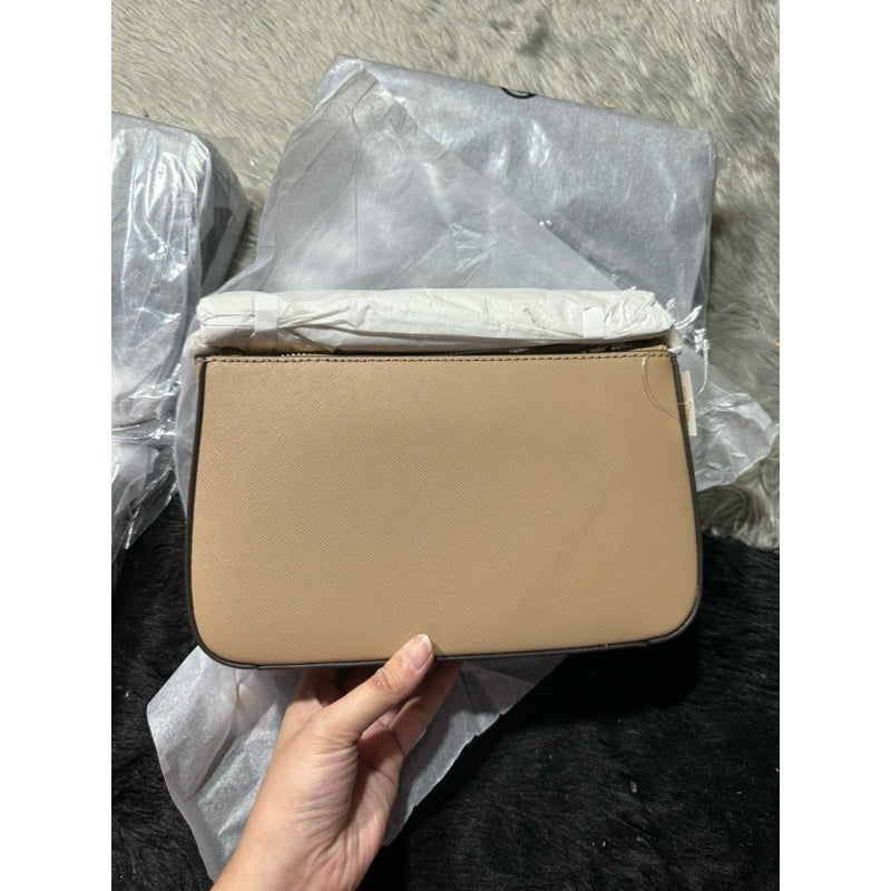 AUTHENTIC/ORIGINAL Michael K0rs MK Jet Set Medium Saffiano Leather Crossbody Bag in Beige Brown