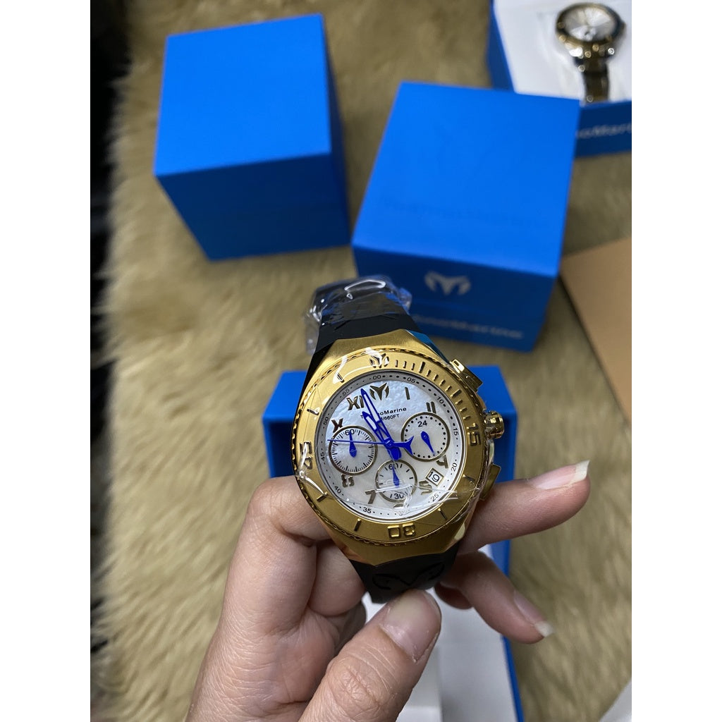 AUTHENTIC/ORIGINAL TechnoMarine Manta Ocean Men's Watch Mother of Pearl & Oyster Dial - 40mm