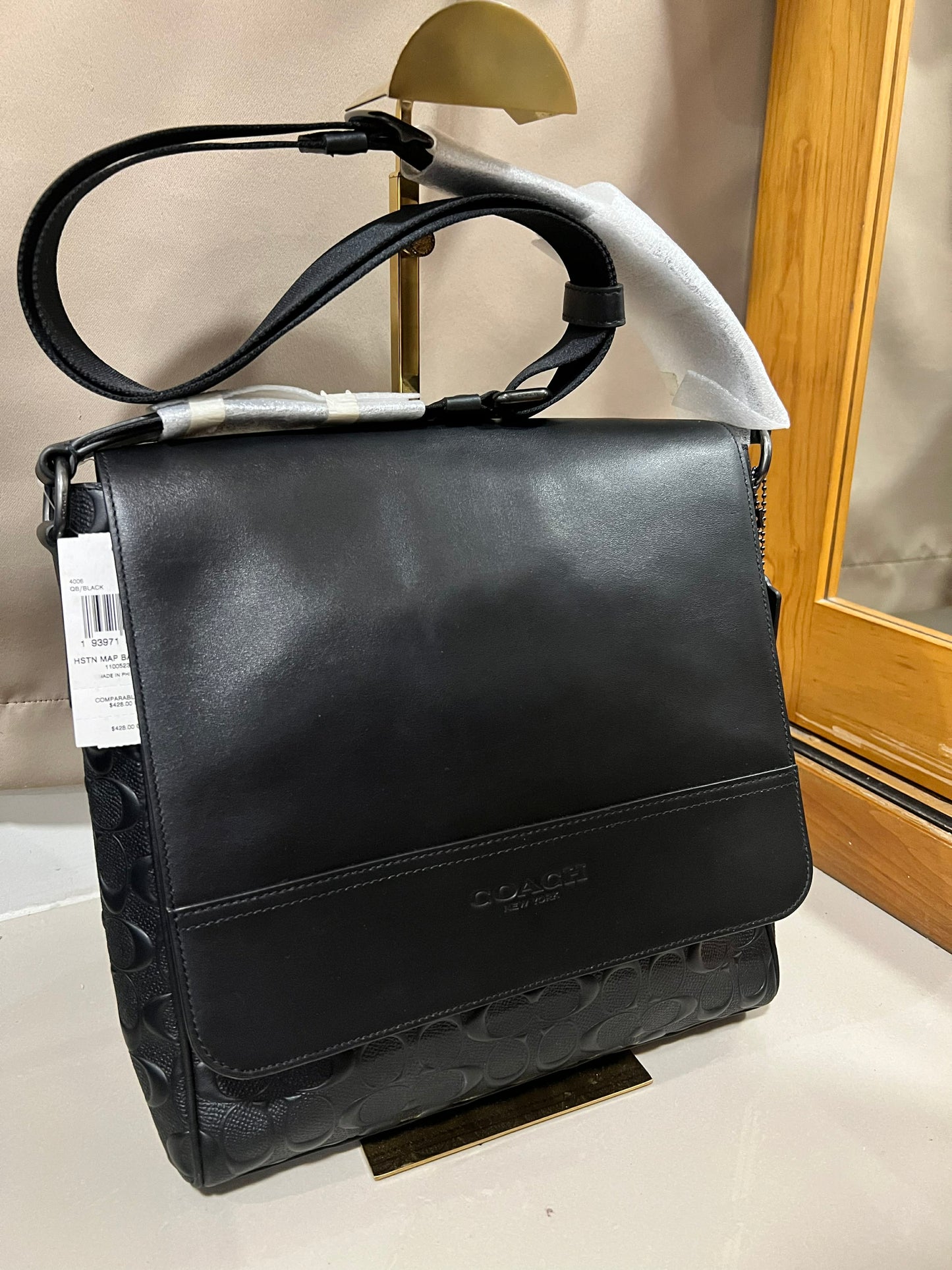 ORIG & IMPORTED CCH Houston Flap Map Men Black Bag In Signature Leather