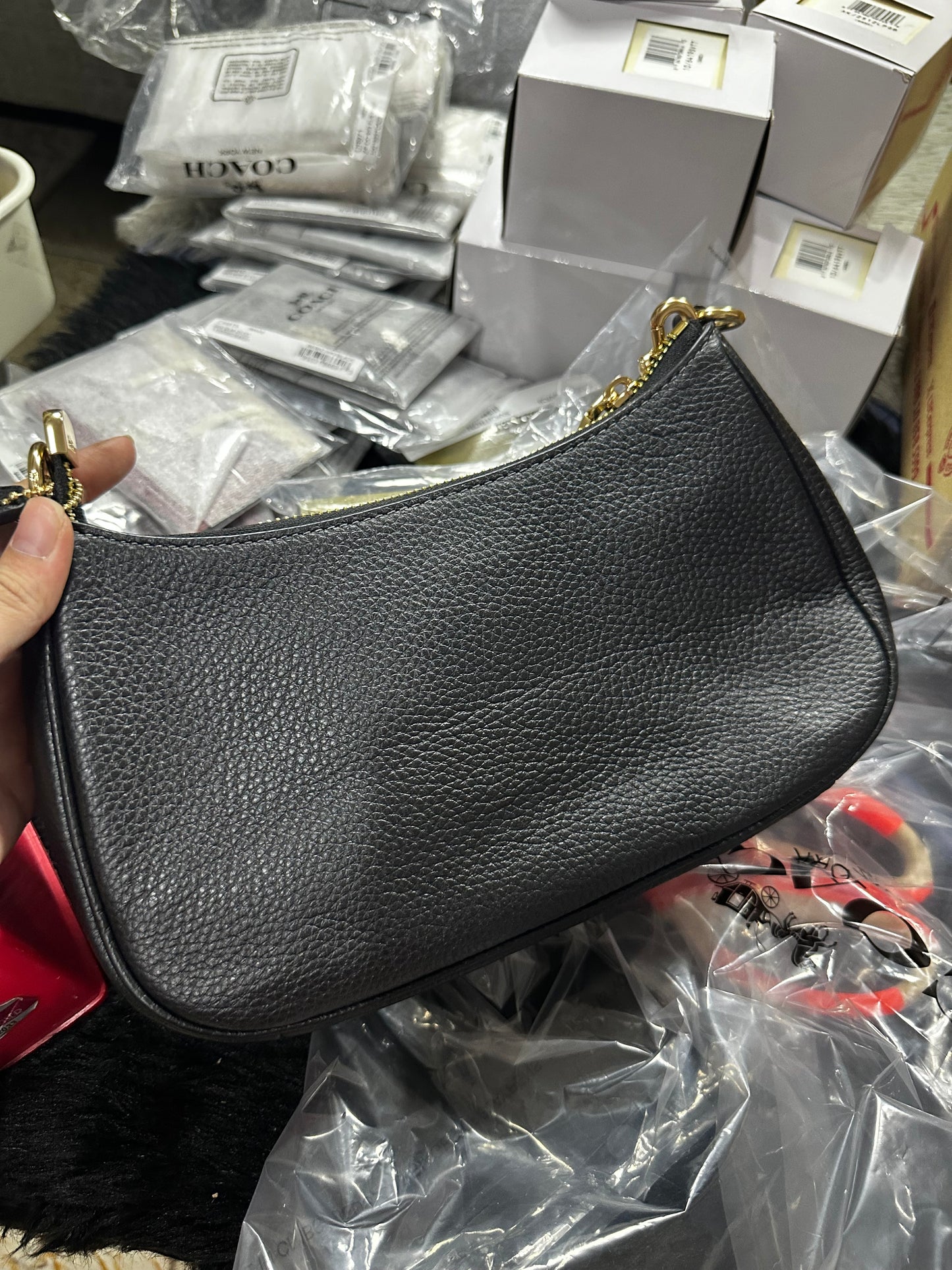 AUTHENTIC/ORIGINAL Coach Teri Shoulder Bag in Black