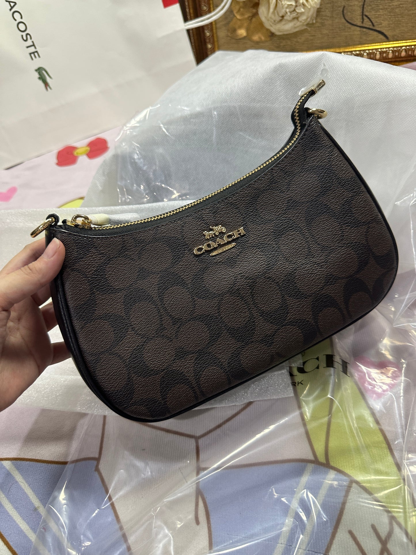 ORIG & IMPORTED CCH Teri Shoulder Signature Brown/Black Bag