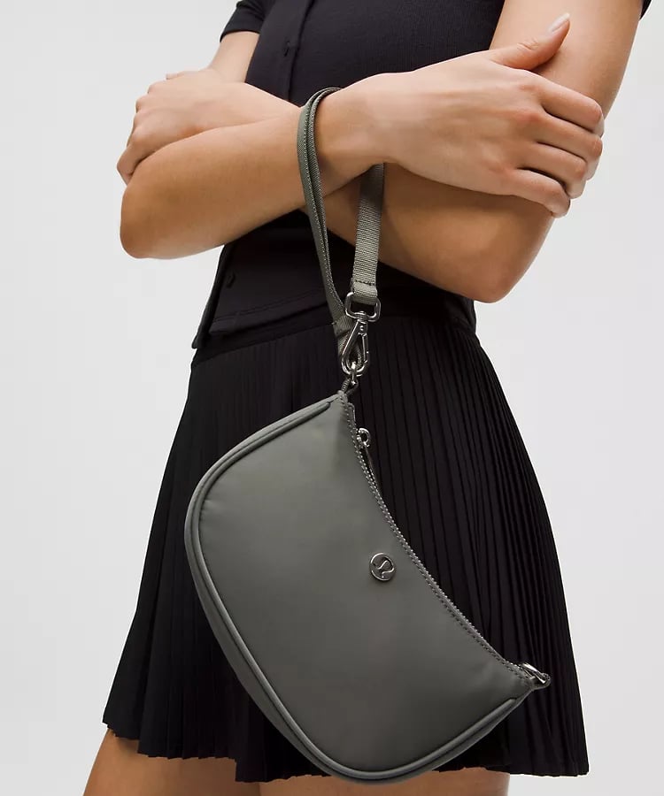 AUTHENTIC/ORIGINAL Lululemon City Essentials Mini Shoulder Bag 1L