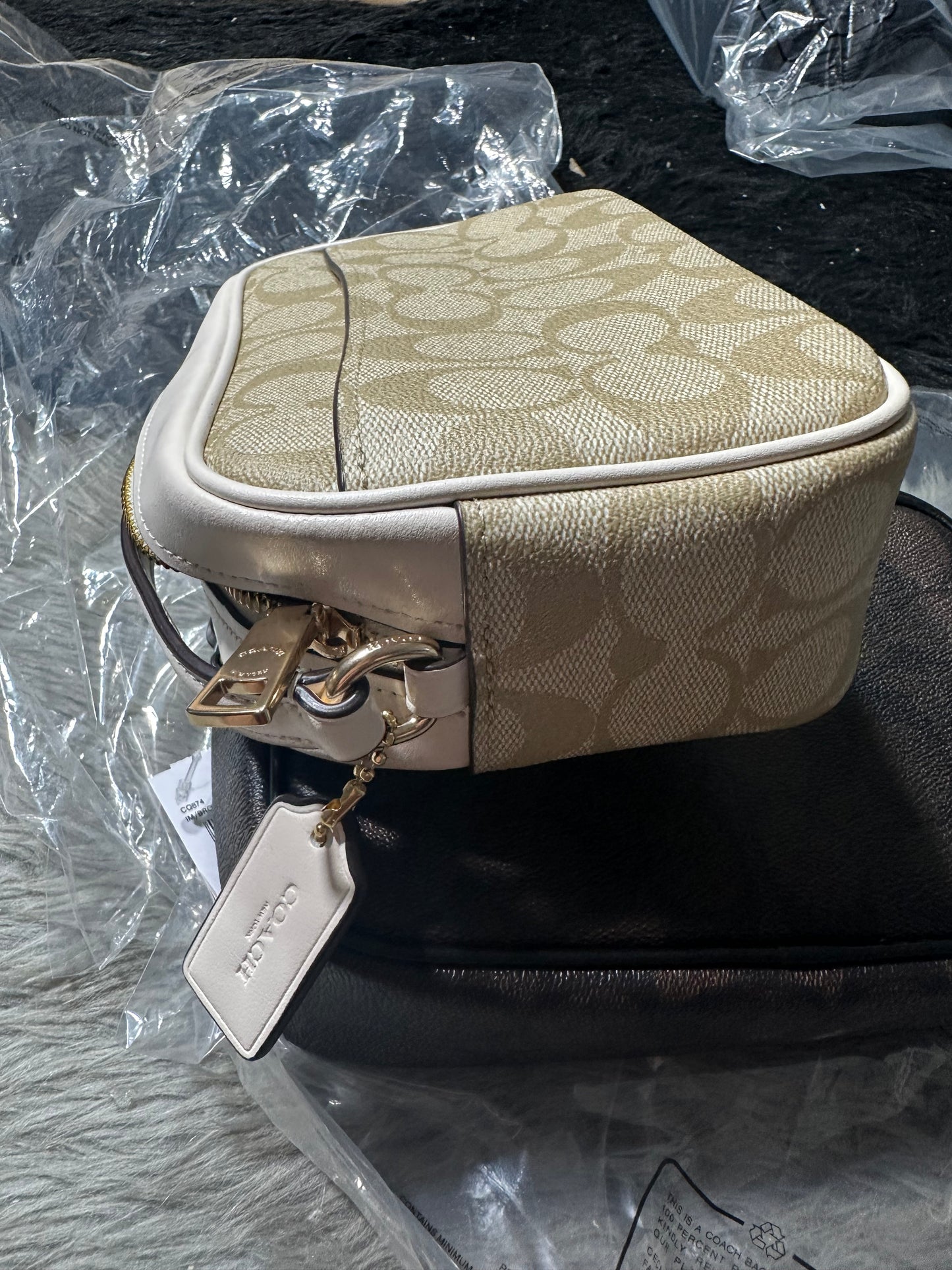 AUTHENTIC/ORIGINAL Coach Mini Jamie Camera Bag In Signature Canvas Light Khaki/White