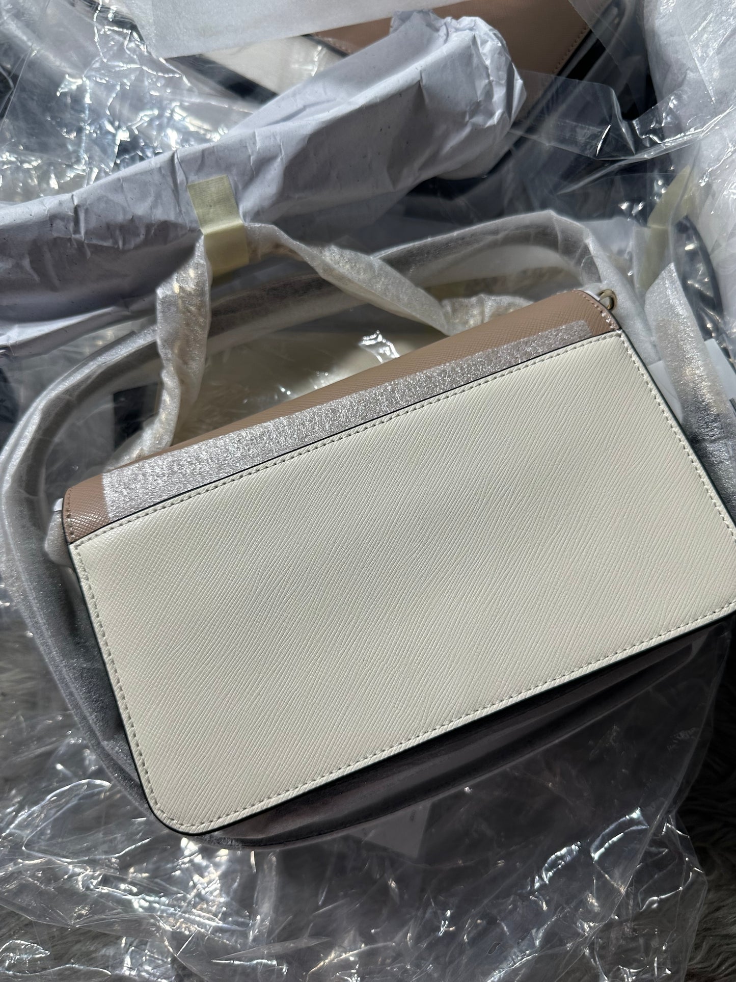 AUTHENTIC/ORIGINAL KateSpade KS Madison Flap Convertible Crossbody Bag in Beige/White