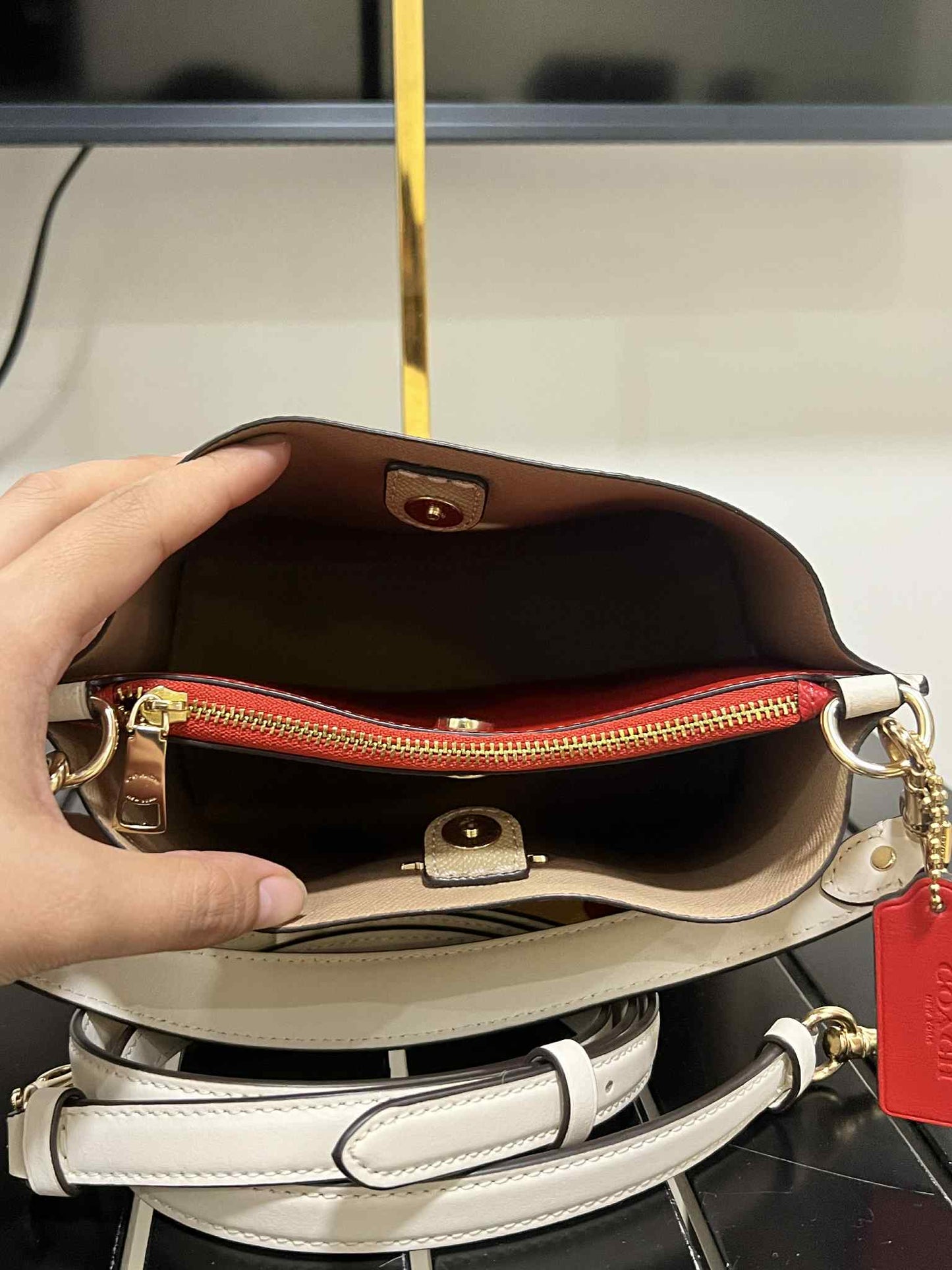 ORIG Preloved Coach Mollie Bucket 22 With Heart Cherry Print Crossbody Bag White