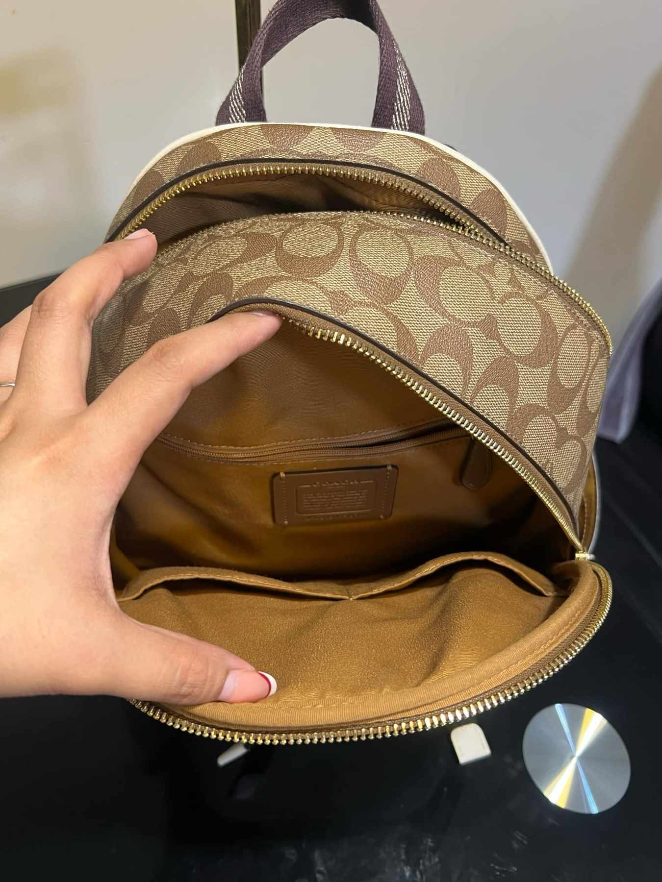 AUTHENTIC/ORIGINAL Preloved Coach Medium Court Backpack In Signature Canvas Khaki White Bag