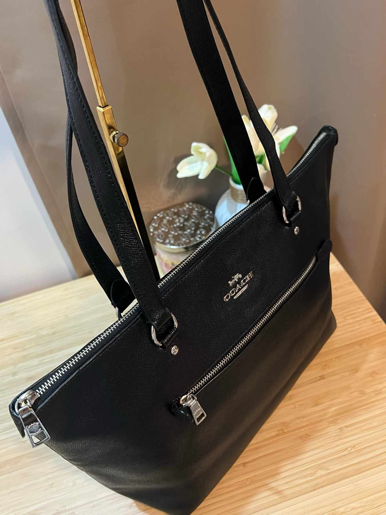 AUTHENTIC/ORIGINAL Preloved Coach Gallery Tote Black Bag