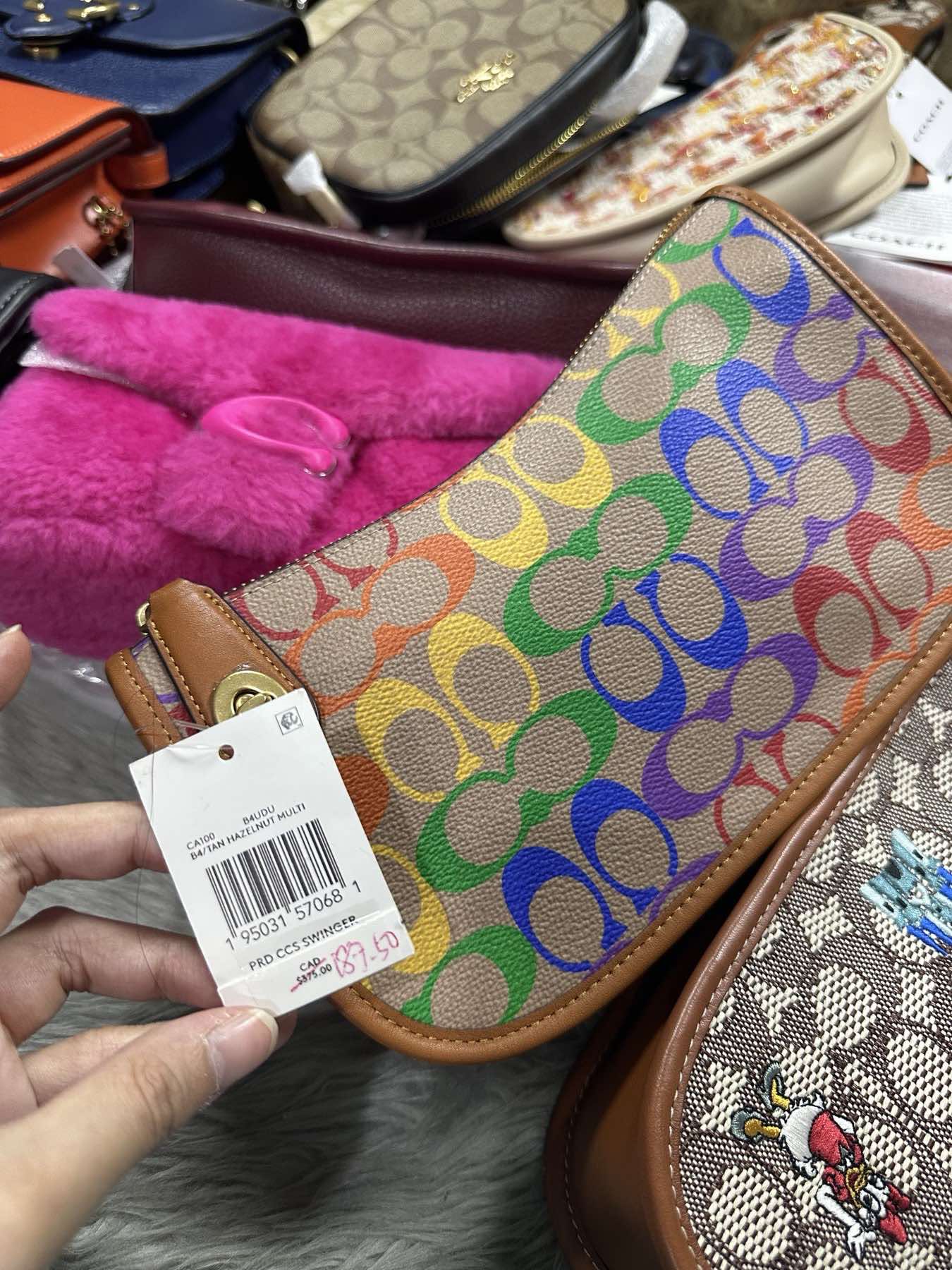AUTHENTIC/ORIGINAL Coach Swinger Bag In Rainbow Signature Canvas