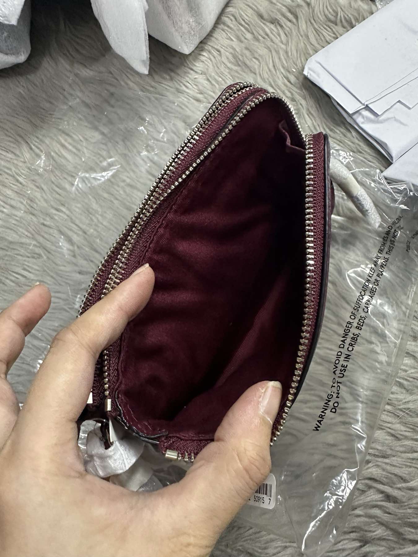 AUTHENTIC/ORIGINAL Coach Pebbled Leather Double Corner Zip Wristlet Wallet Maroon Red