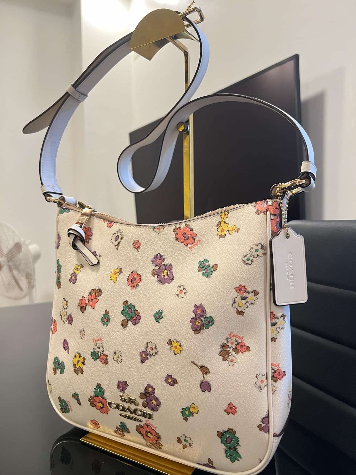 AUTHENTIC/ORIGINAL Preloved Coach Ellie File Bag With Floral Print White