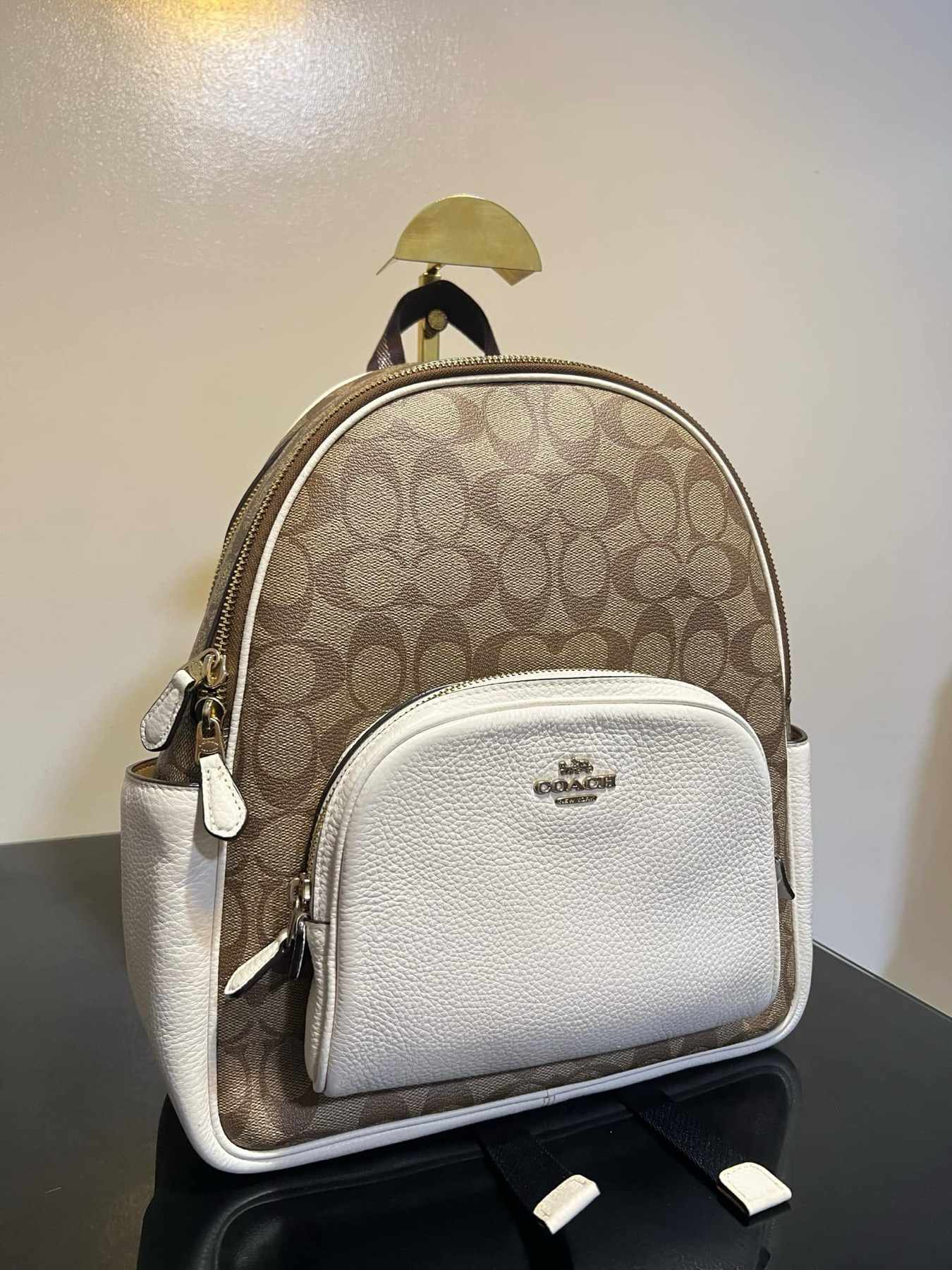 AUTHENTIC/ORIGINAL Preloved Coach Medium Court Backpack In Signature Canvas Khaki White Bag