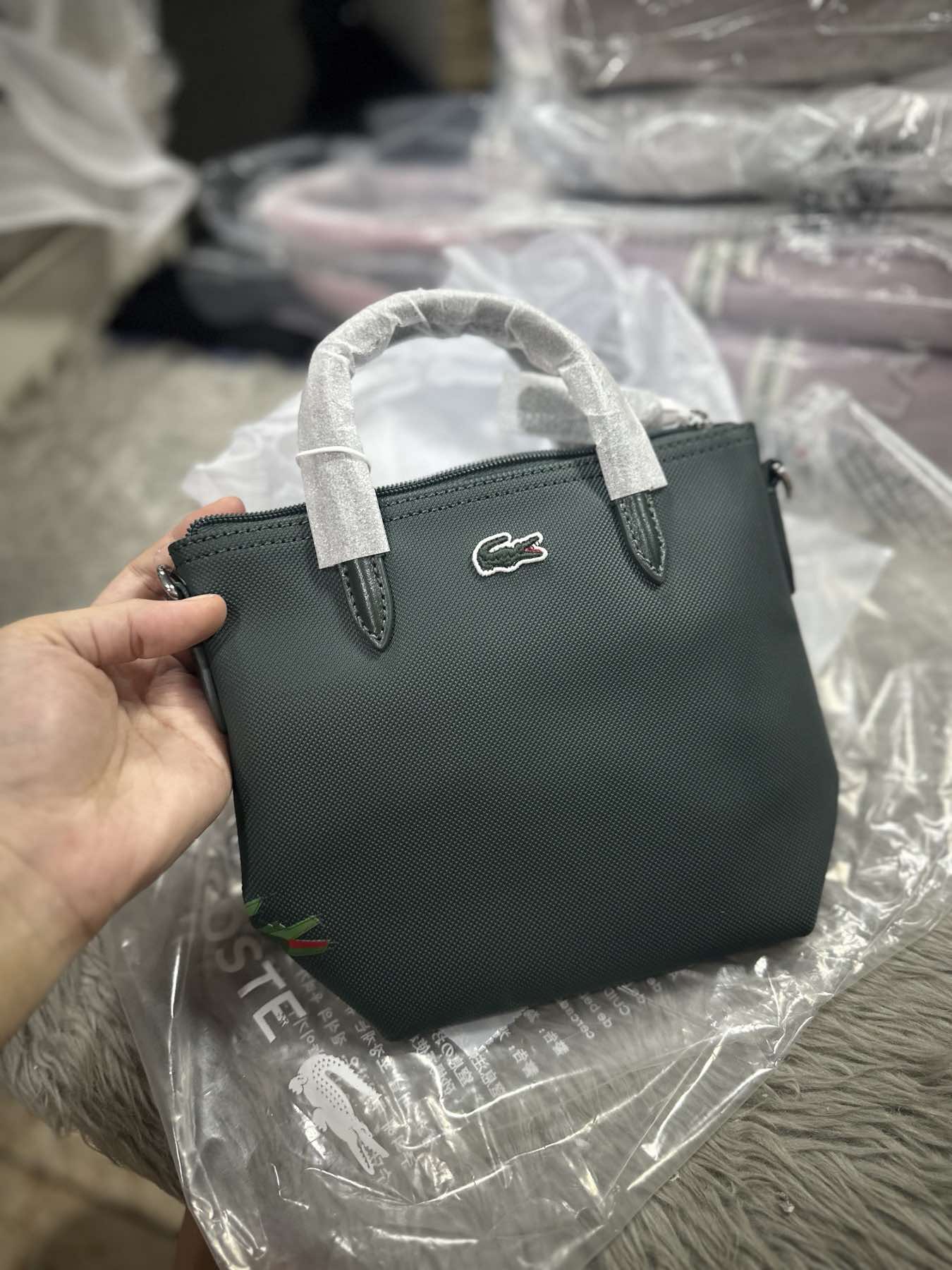 AUTHENTIC/ORIGINAL Lac0st Holiday Mini Tote Bag Green