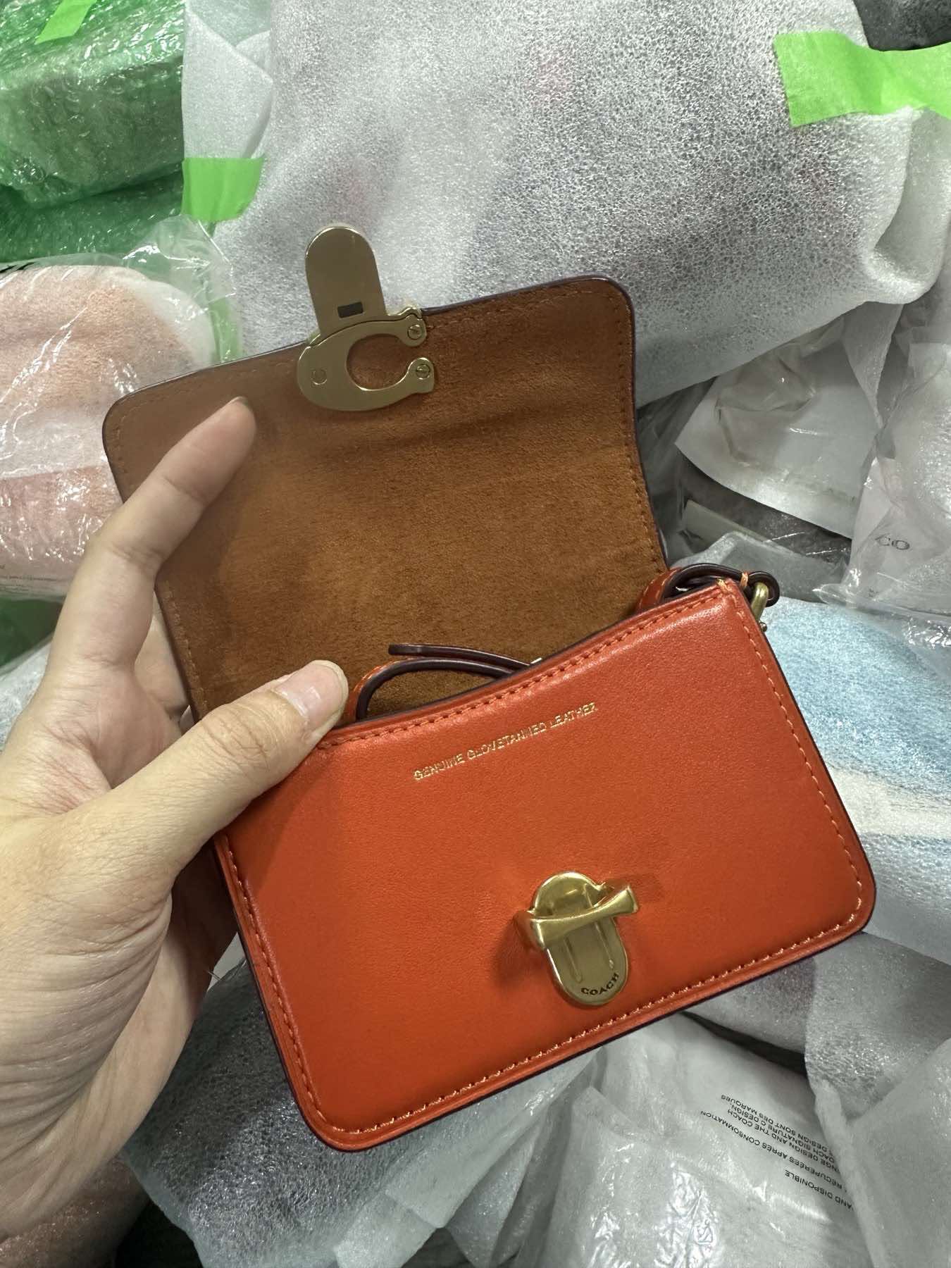 AUTHENTIC/ORIGINAL Coach Retail Studio 12 Micro Bag Orange Wallet