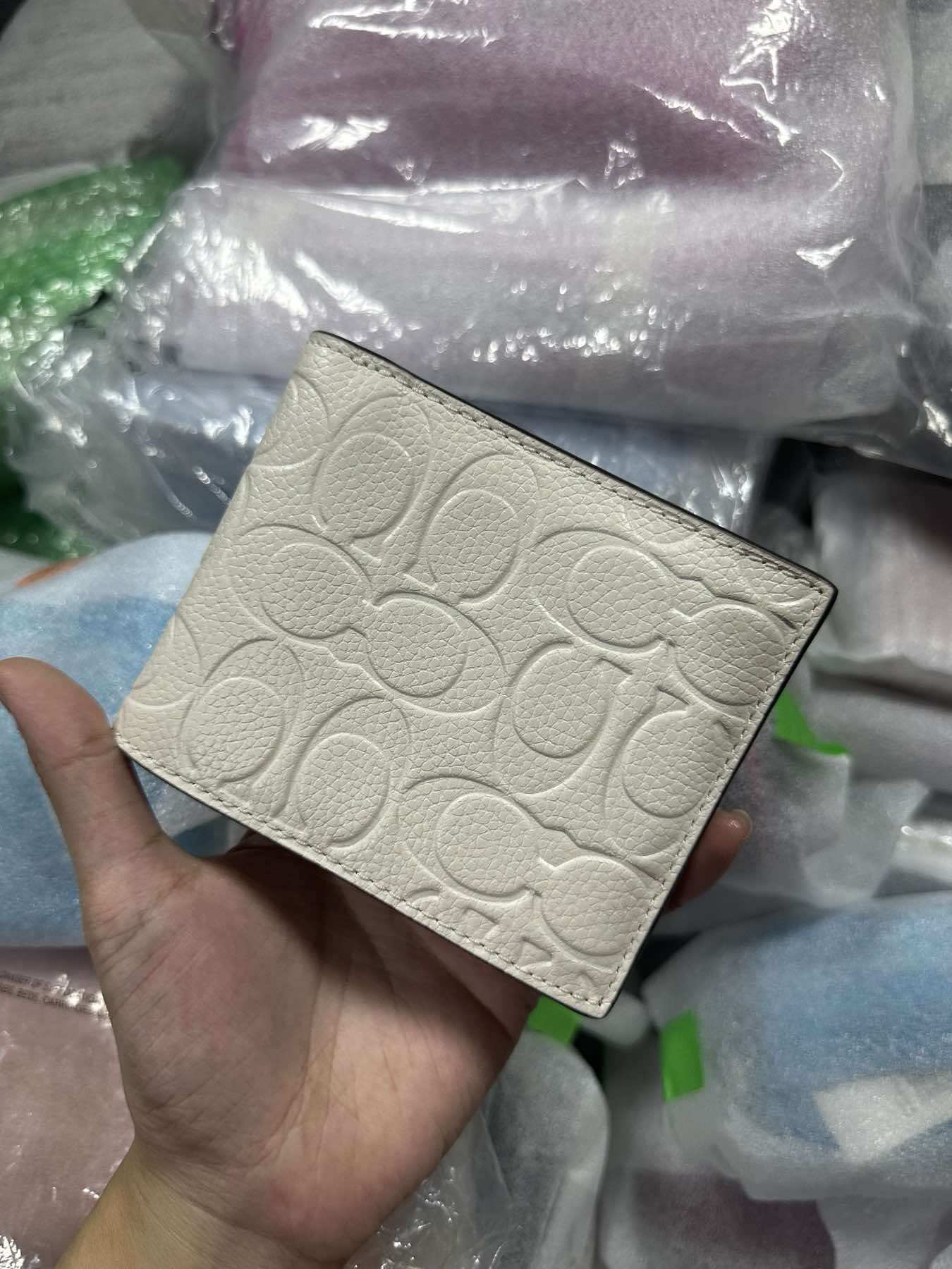 AUTHENTIC/ORIGINAL Coach Retail 3 In 1 Compact Men Wallet In Signature Leather White