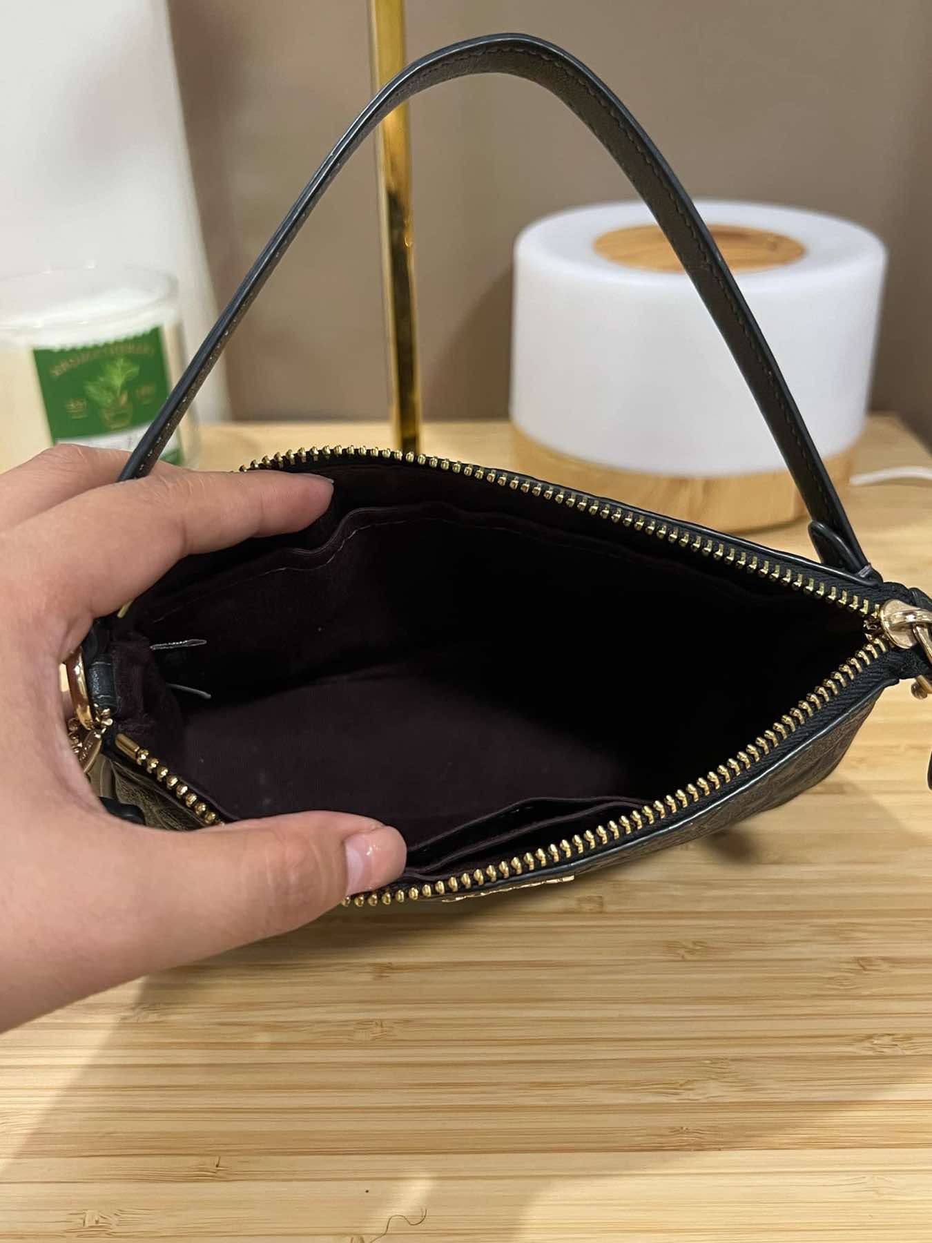 AUTHENTIC/ORIGINAL Preloved Coach Nolita 19 Signature Leather Small Bag Black Black