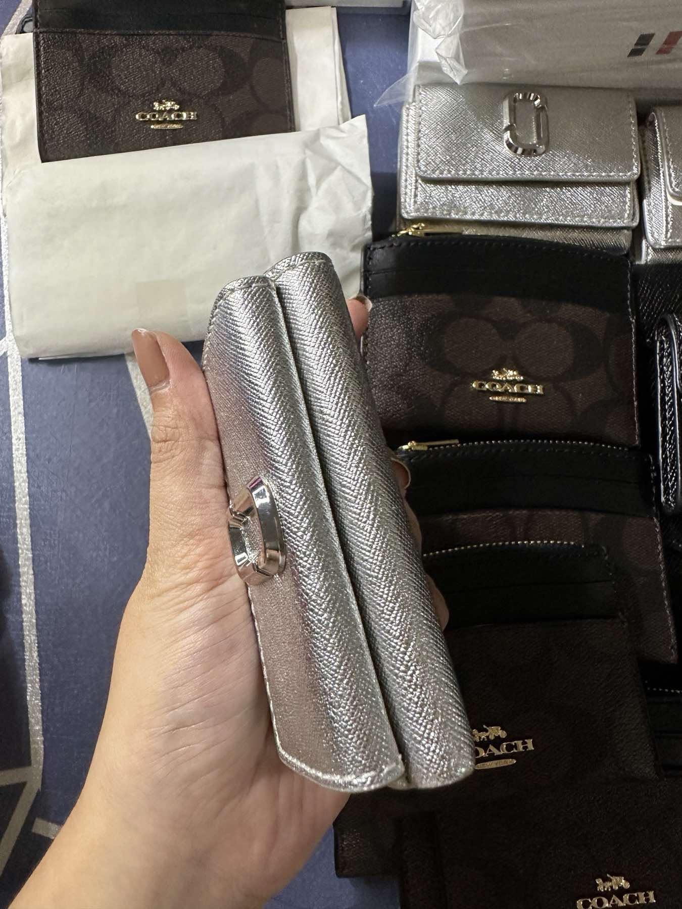 AUTHENTIC/ORIGINAL MJ The Snapshot Mini Trifold Wallet in Metallic Silver